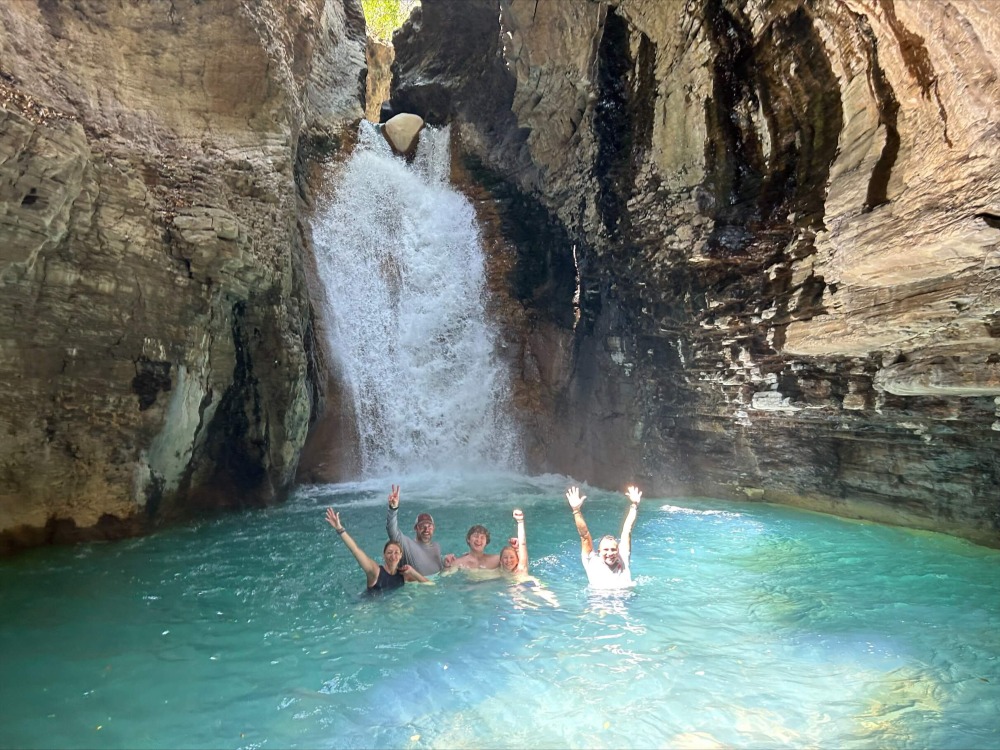 Discover La Leona Waterfall photo 5