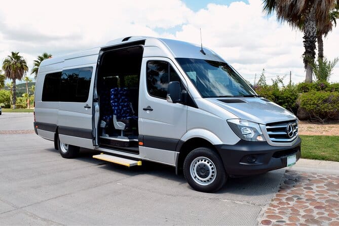 Air-conditioned van used for Costa Rica Connect Tours transfers